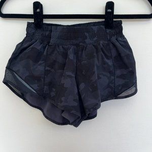 Lululemon Hotty Hot 2.5" Camo